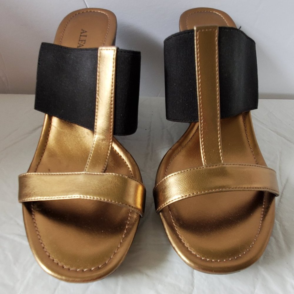 Alfani Bonze Matalic Elastic Wedge